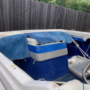 1997 Bayliner 18ft boat