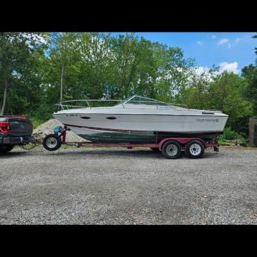 1990 Four Winns 22ft boat