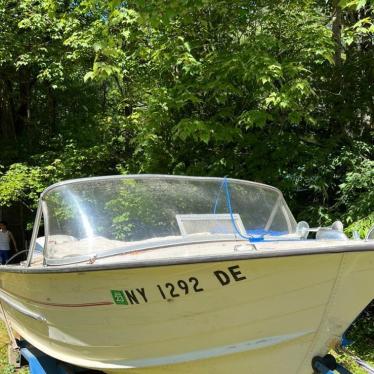 1966 Starcraft 16ft boat