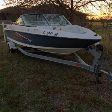 2007 Maxum 17ft boat