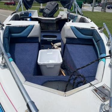 1988 Bayliner 15ft boat