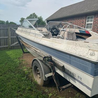 1985 Bayliner 19ft boat