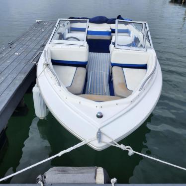 1998 Bayliner 19ft boat