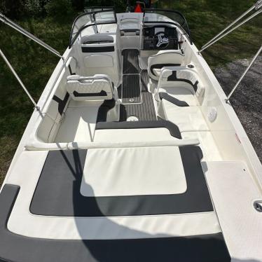 2023 Bayliner vr6