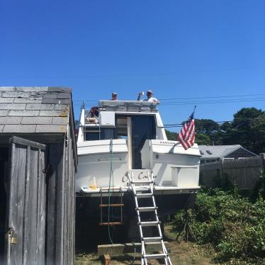 1988 Carver 28ft boat