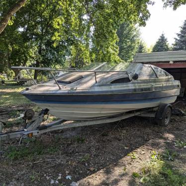 1989 Bayliner 19ft boat