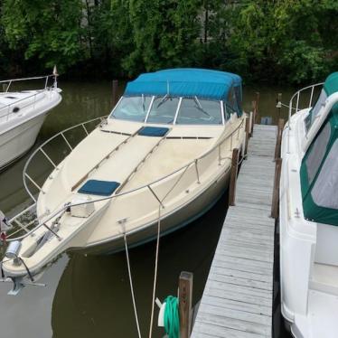 1983 Sea Ray 31ft boat