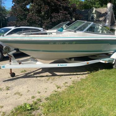 1990 Sea Ray 18ft boat