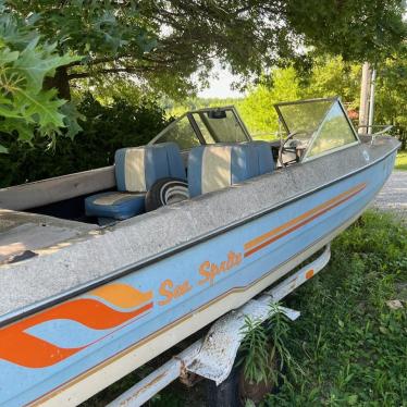 1982 Sea Ray 16ft boat