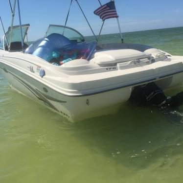 2002 Sea Ray bowrider