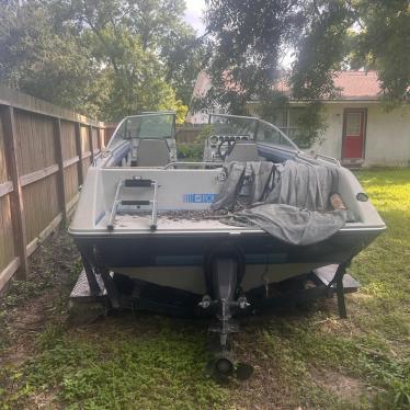 1988 Four Winns 17ft boat