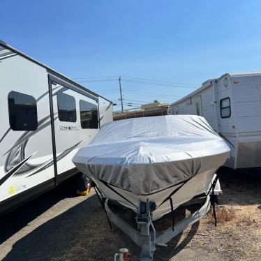 2001 Bayliner 17ft boat