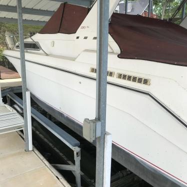 1990 Sea Ray 27ft boat