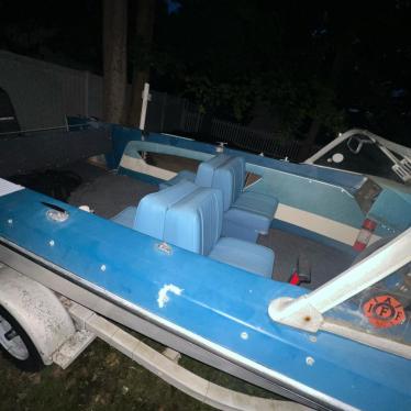 1960 Glastron 22ft boat