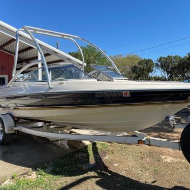 1996 Bayliner 20ft boat