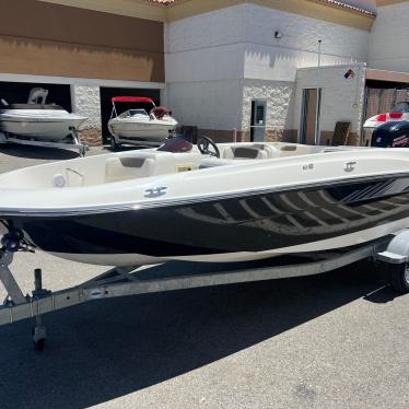 2023 Bayliner element e18