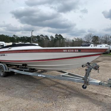 1990 Wellcraft 26ft boat