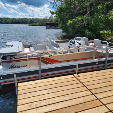 1988 Hurricane 19ft pontoon boat