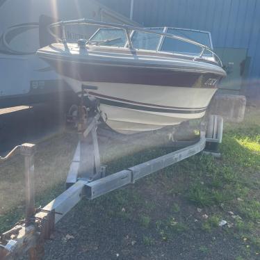 1981 Sea Ray 19ft boat