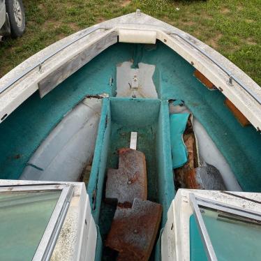 1990 Thompson 18ft boat