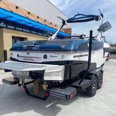 2023 Malibu 23 lsv