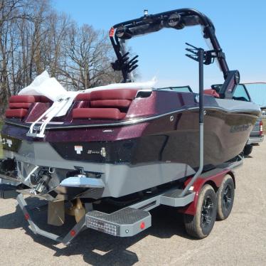 2023 Mastercraft xt23