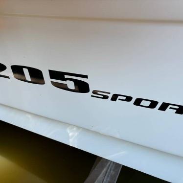 2014 Sea Ray 205 sport