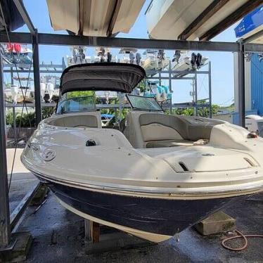 2005 Sea Ray 240 sundeck