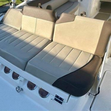 2014 Bayliner 215 deckboat