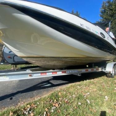 2017 Bayliner 210deckboat