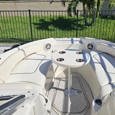 2008 Sea Ray 240 sundeck