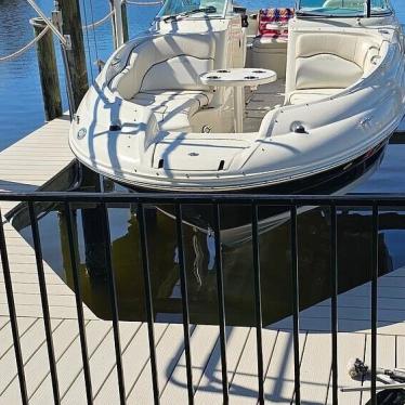 2008 Sea Ray 240 sundeck