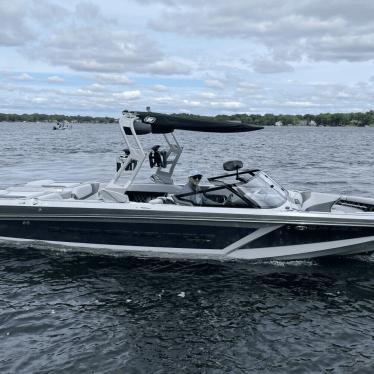 2021 Nautique gs24