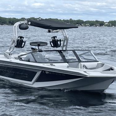 2021 Nautique gs24