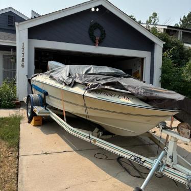 1979 Crestliner 15ft boat