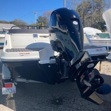 2022 Bayliner vr5 outboard