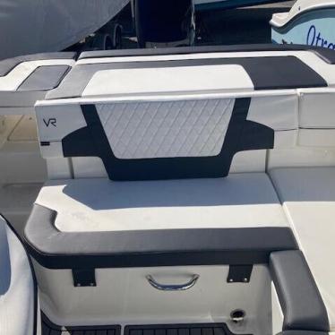 2022 Bayliner vr5 outboard