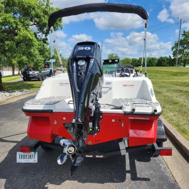 2021 Bayliner elementm15