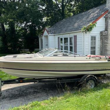 1983 Bayliner 19ft boat