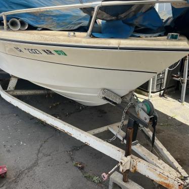 Slickcraft 17' Boat Located In Arcadia, CA - Has Trailer 1975