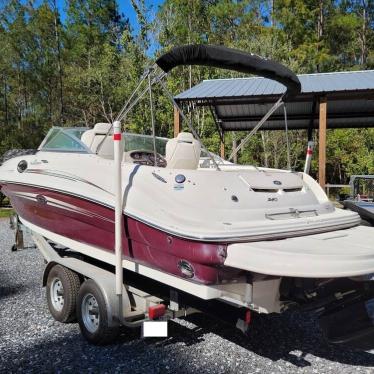 2008 Sea Ray sundeck 240