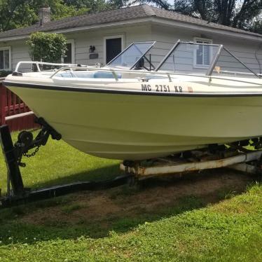 1977 Four Winns 18ft boat