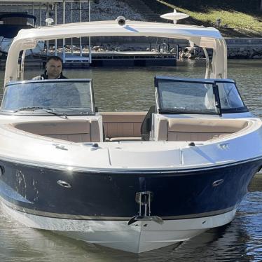 2016 Sea Ray 350slx