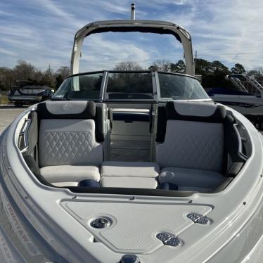 2024 Crownline 260ss