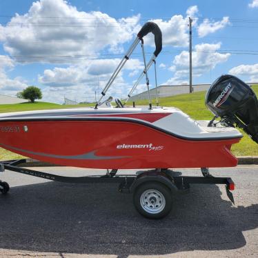 2021 Bayliner elementm15