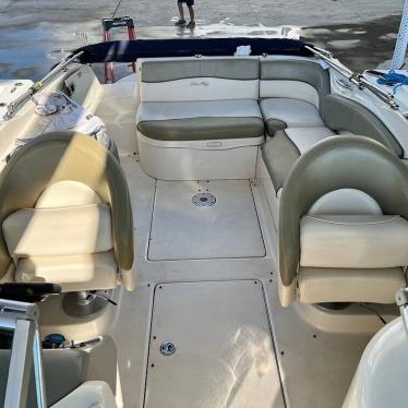 2005 Sea Ray 240 sundeck