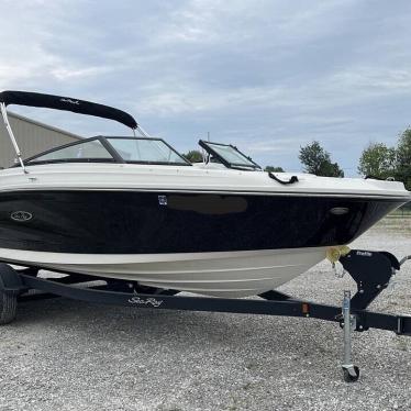 2019 Sea Ray spx 230 ob