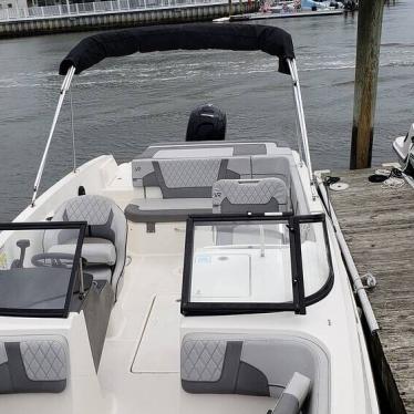 2022 Bayliner vr6 ob