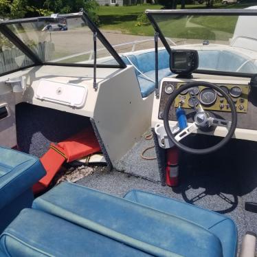 1977 Four Winns 18ft boat