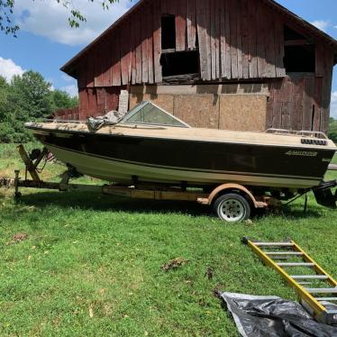 1983 Four Winns 18ft boat